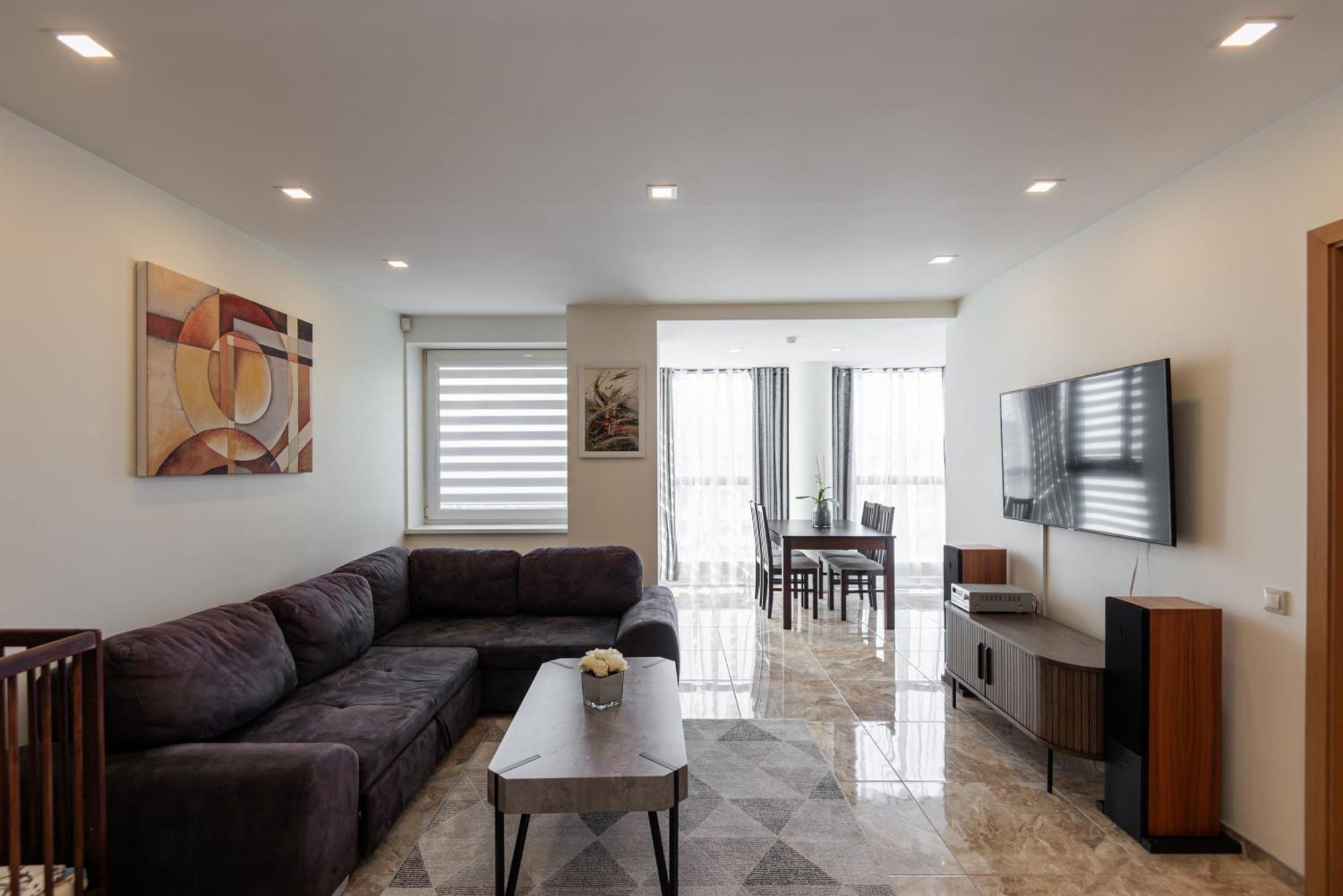 Palangos Apartamentai - Bangu بالانغا المظهر الخارجي الصورة